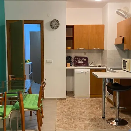 Prostor Aparthotel 4*